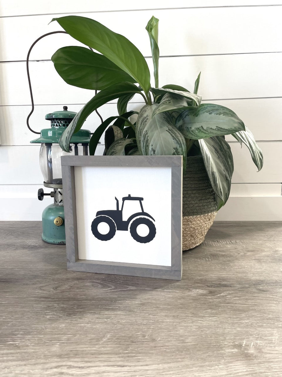 Tractor {silhouette}